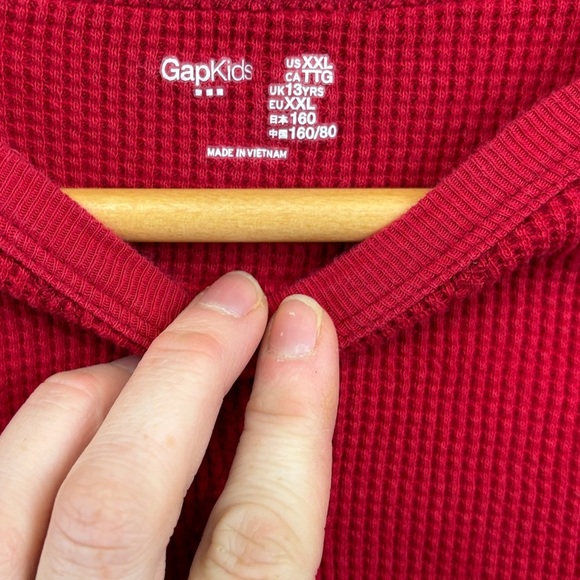 GAP Red Camo Long Sleeve Tee - Picture 3 of 3